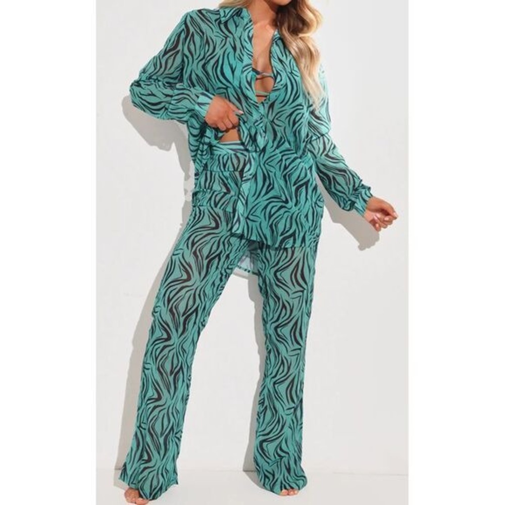 Pretty Little Thing Sheer Zebra 2Pc Long Sleeve Top Flare Pant Beach Resort Chic